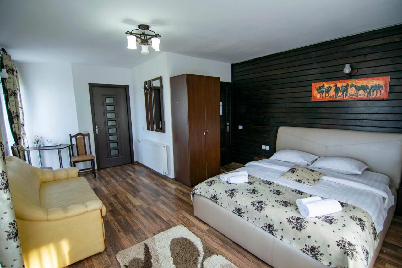 Hotel Alpina Panoramic Moisei Exteriér fotografie